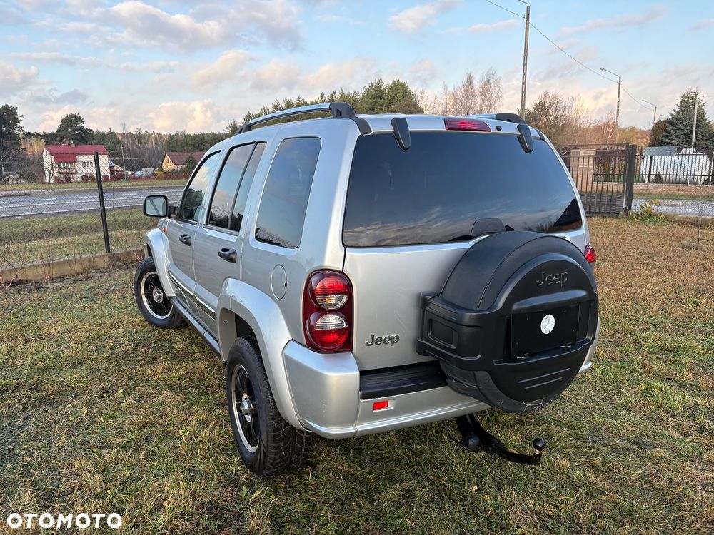 Jeep Cherokee 2.8 CRD Limited - 16