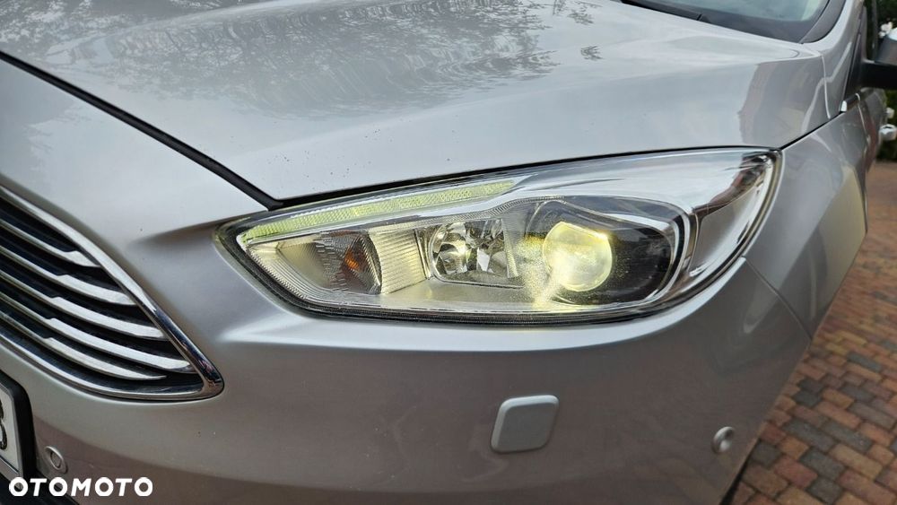 Ford Focus - 24