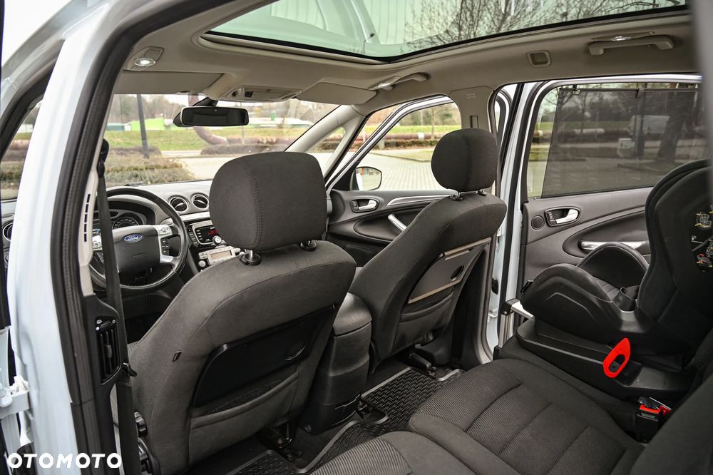 Ford S-Max 2.0 TDCi Titanium - 26