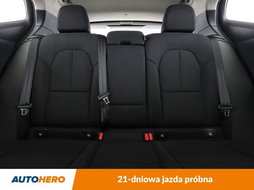 Volvo XC 40 T4 AWD - 16