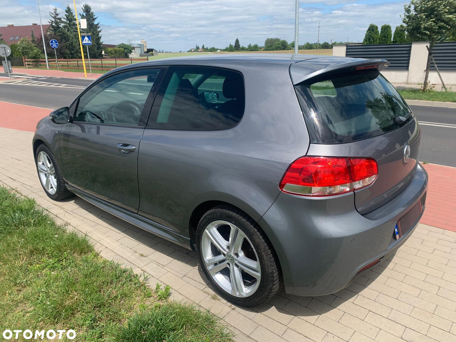 Volkswagen Golf 1.6 TDI DPF BlueMotion Technology Comfortline - 7