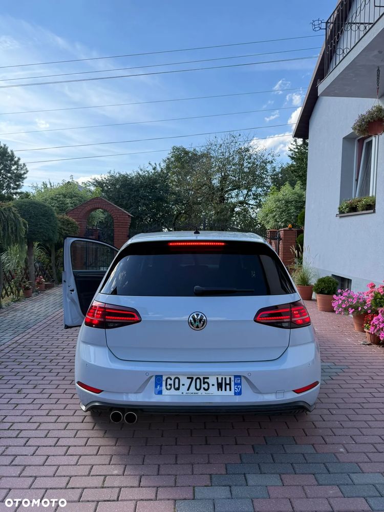 Volkswagen Golf - 18