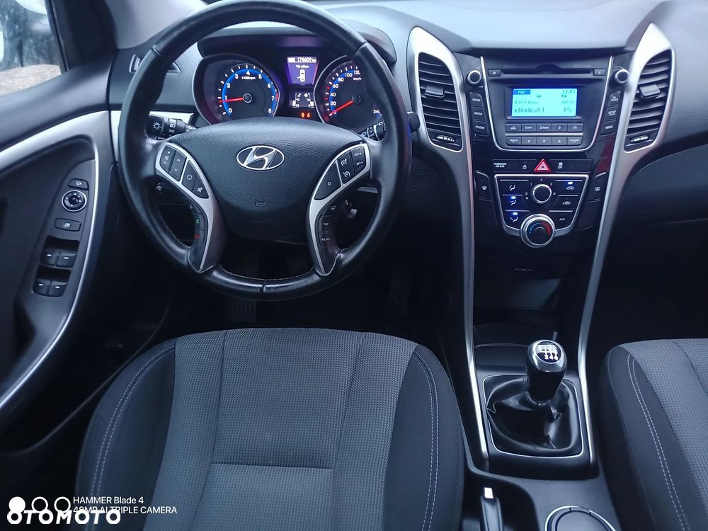 Hyundai i30 1.4 Comfort - 12