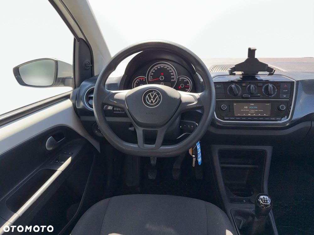 Volkswagen up! 1.0 move - 17