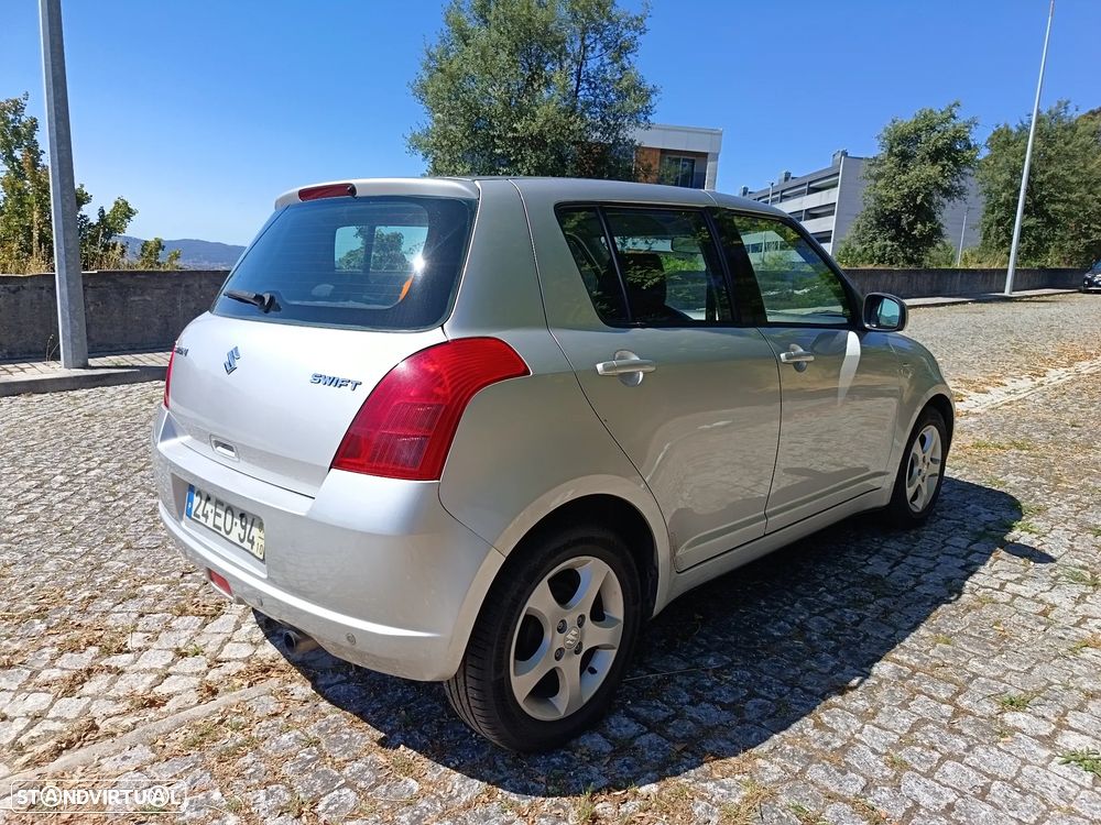 Suzuki Swift 1.3 DDiS GLX - 7