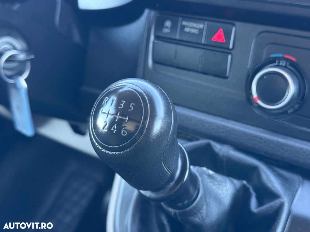 Volkswagen Transporter Standard - 10
