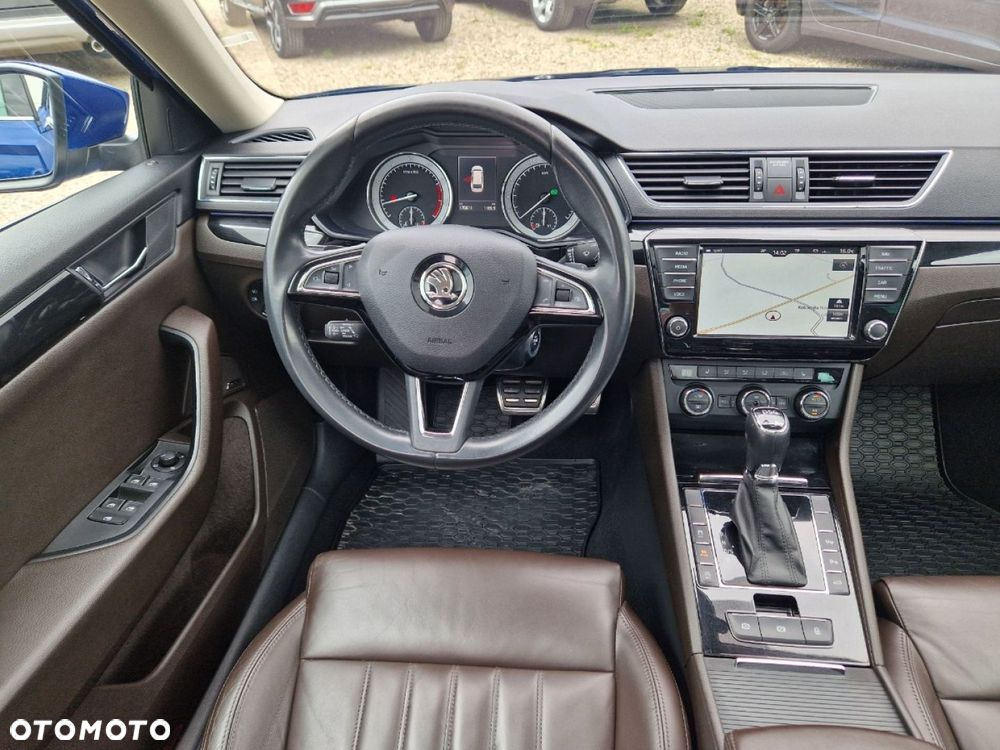 Skoda Superb 2.0 TSI 4x4 DSG L&K - 23