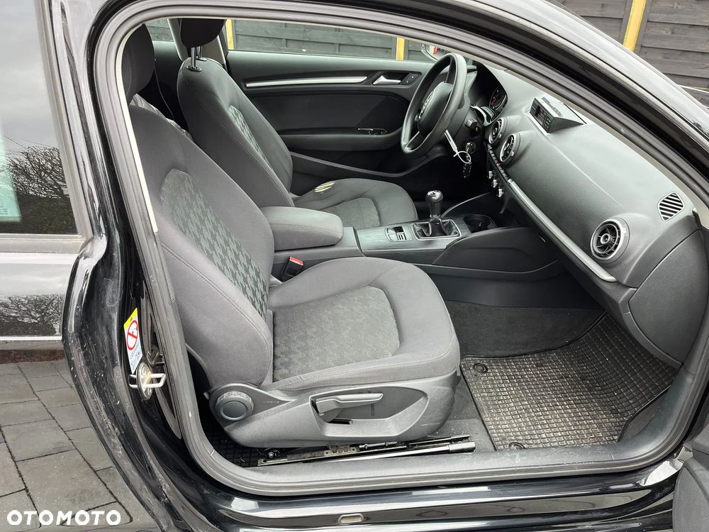Audi A3 3-drzwiowe 1.8 TFSI S line Sportpaket - 3
