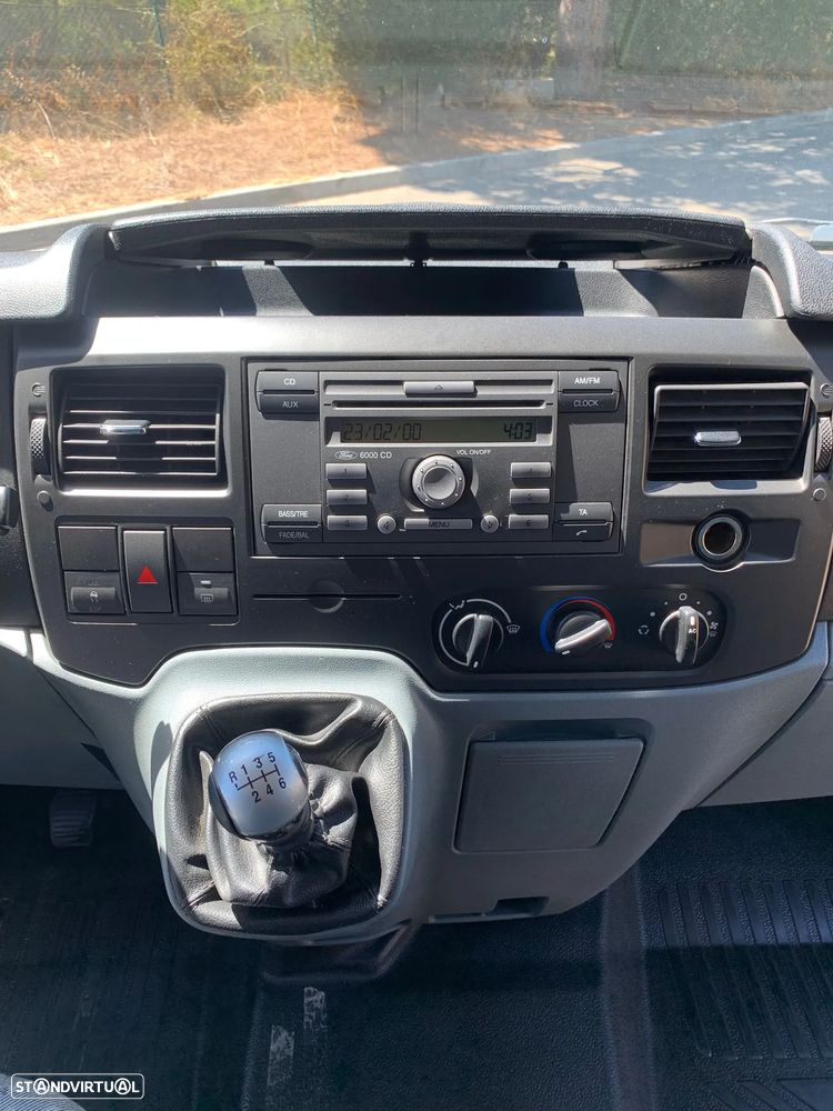 Ford Transit 260S 2.2 TDCi Antepara Curta-T.Normal - 9