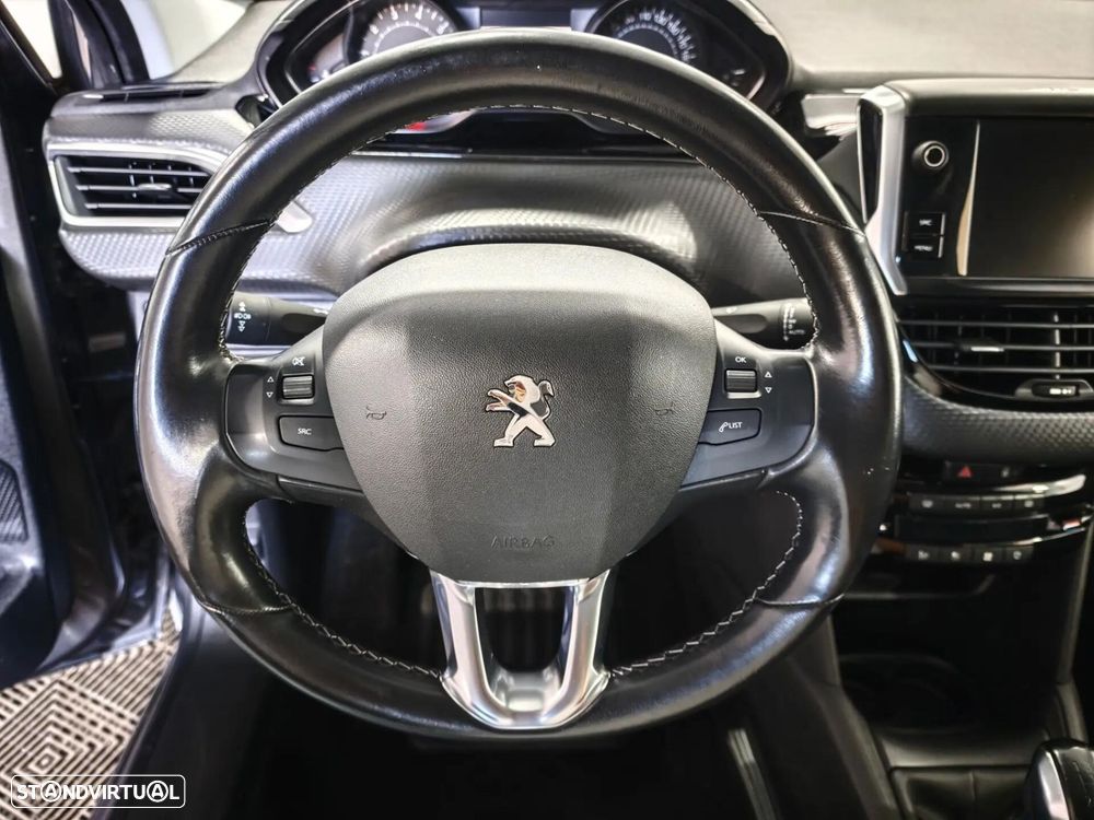 Peugeot 208 1.2 PureTech Allure - 14