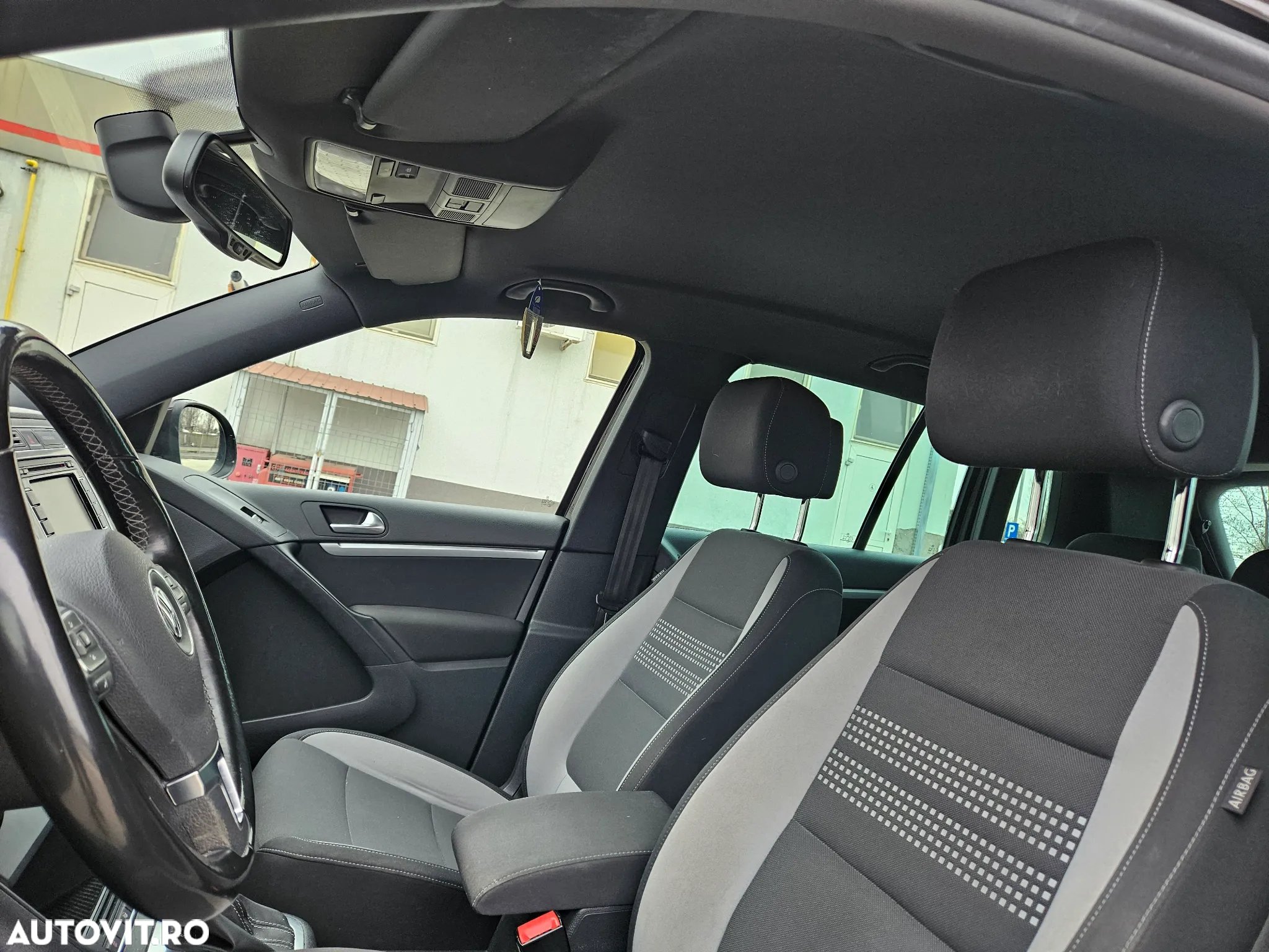 Volkswagen Tiguan 2.0 TDI DPF 4Motion BlueMotion Technology DSG Life - 10