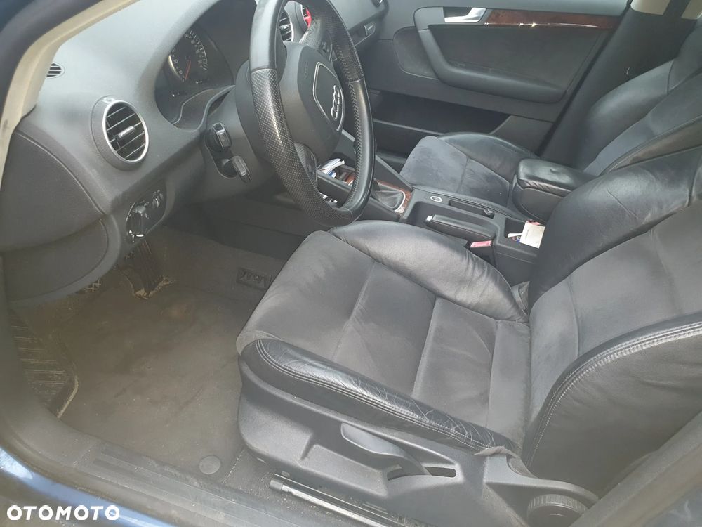 Audi A3 Sportback 3.2 quattro Ambition - 8