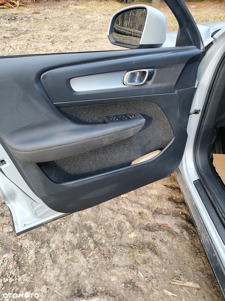 Volvo XC 40 D3 Geartronic - 22