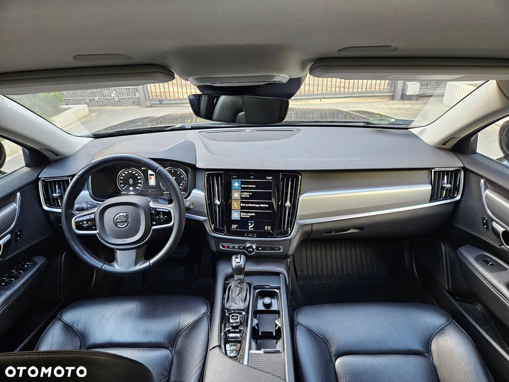 Volvo V90 T5 Momentum - 32