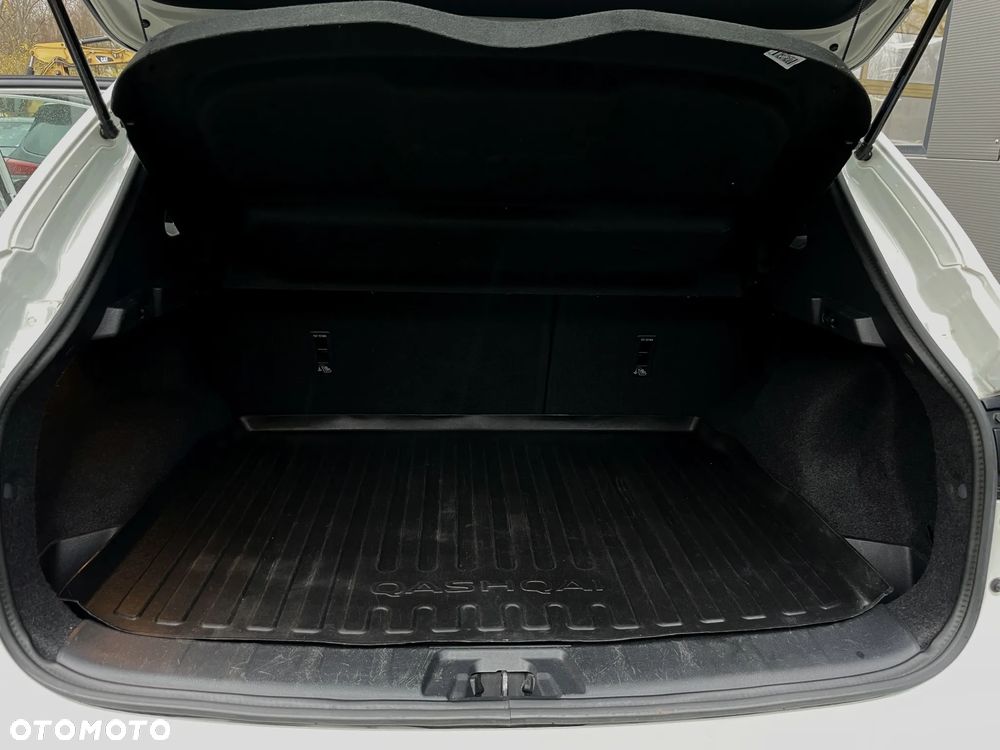 Nissan Qashqai 1.5 dCi N-Connecta - 34