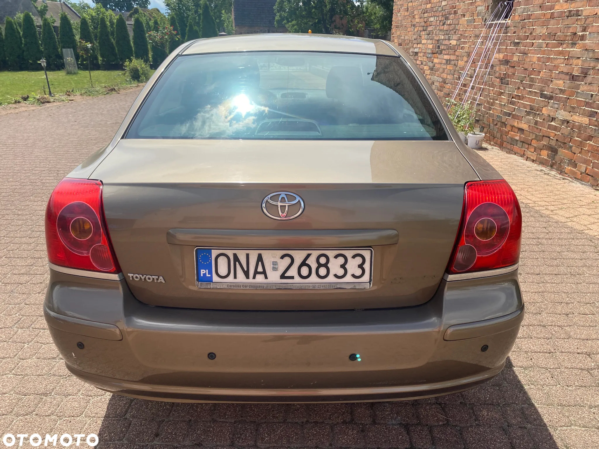 Toyota Avensis - 4
