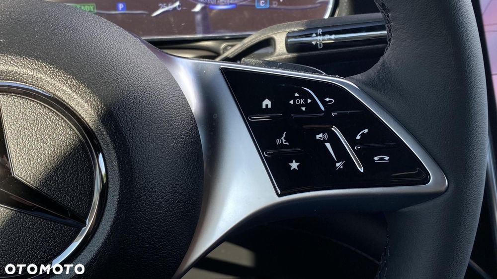 Mercedes-Benz EQE - 19