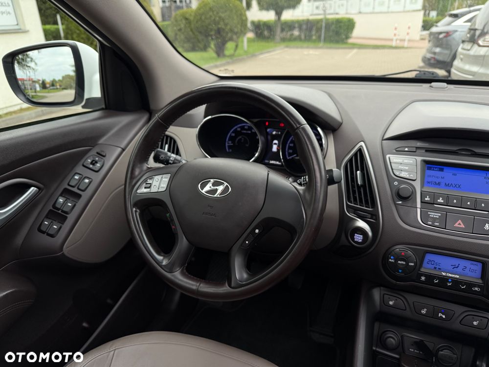 Hyundai ix35 1.6 2WD Fifa World Cup Edition - 34