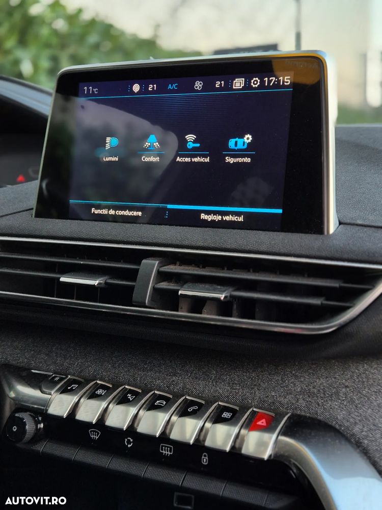 Peugeot 3008 1.2 PureTech Turbo S&S EAT6 GT-Line - 26