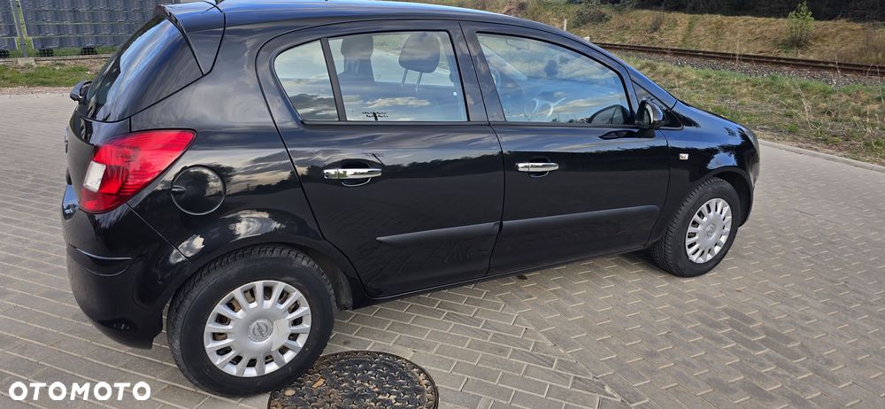 Opel Corsa 1.2 16V Edition / Active - 17