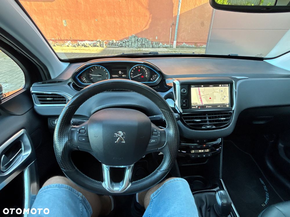 Peugeot 2008 PureTech 110 Stop&Start Crossway - 13