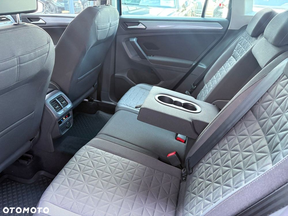 Volkswagen Tiguan - 15