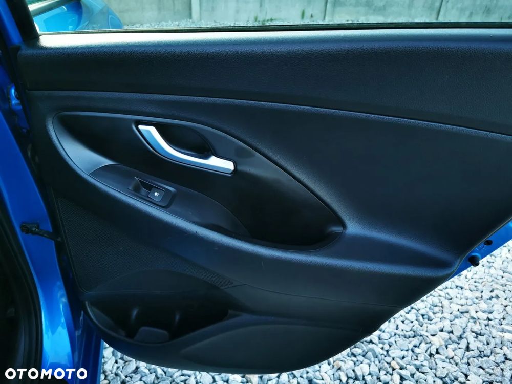 Hyundai i30 - 24