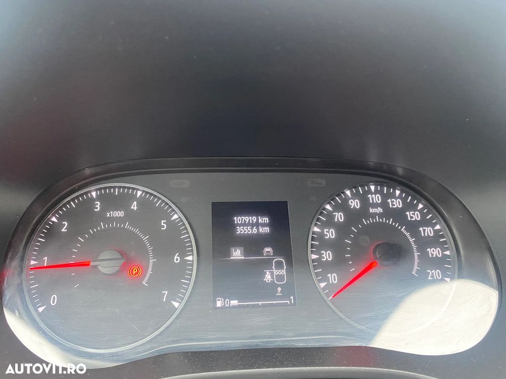 Dacia Logan TCe 90 MT6 Comfort - 14