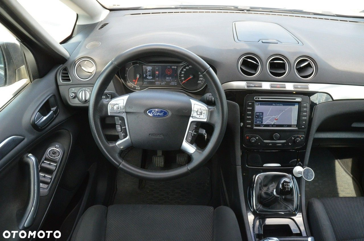 Ford S-Max - 25