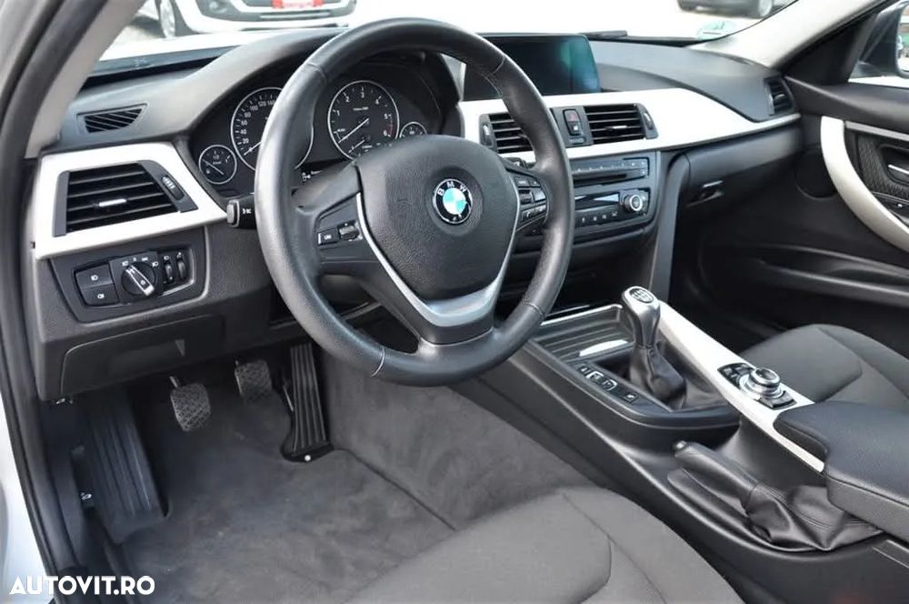 BMW Seria 3 318d - 7