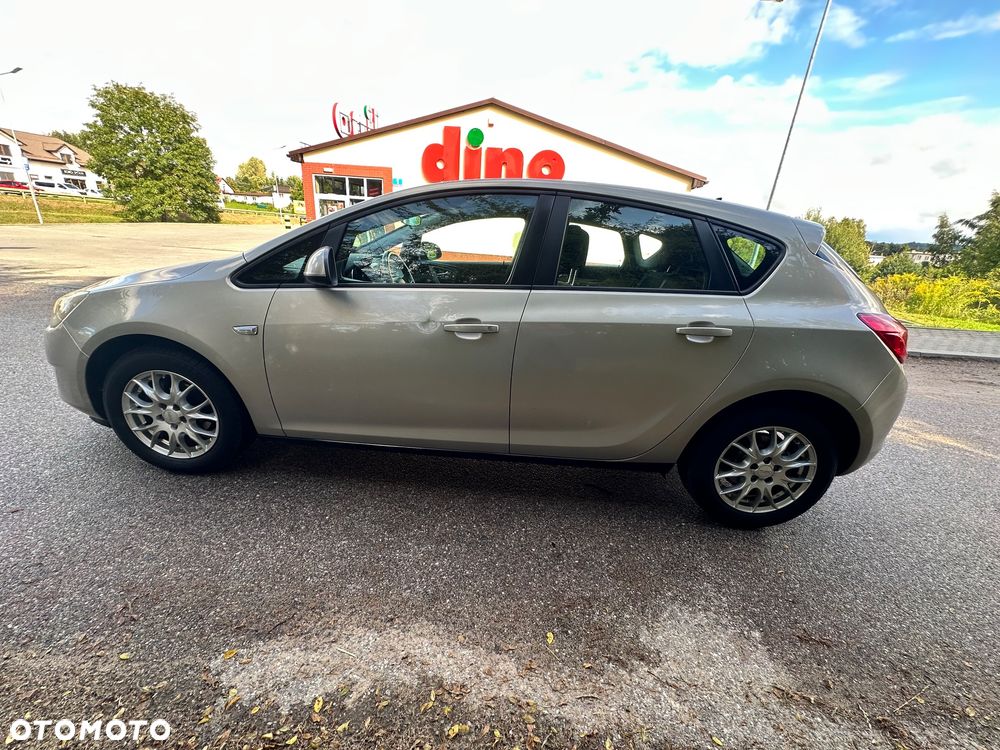 Opel Astra 1.6 Essentia - 2