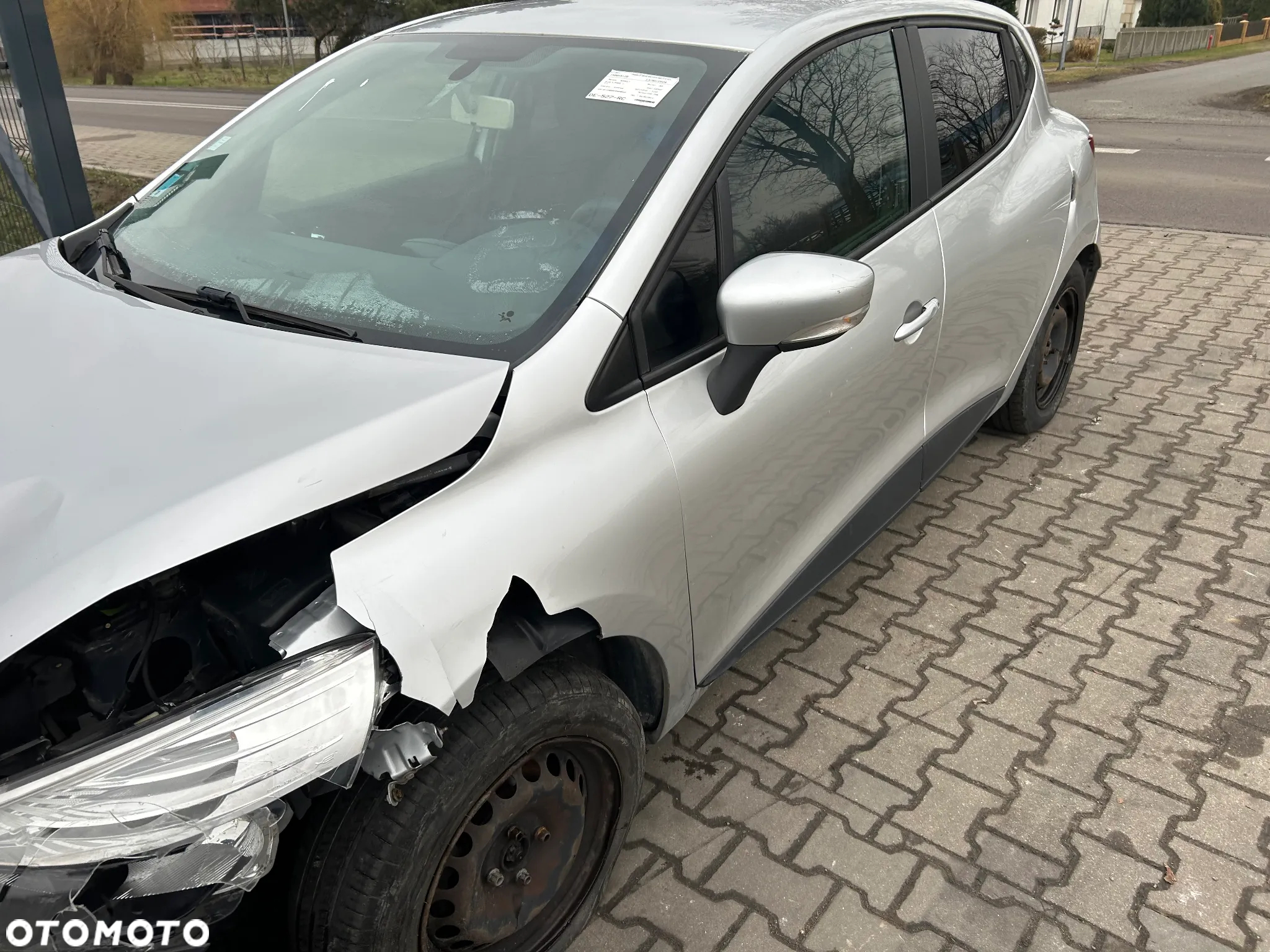 Renault Clio - 12