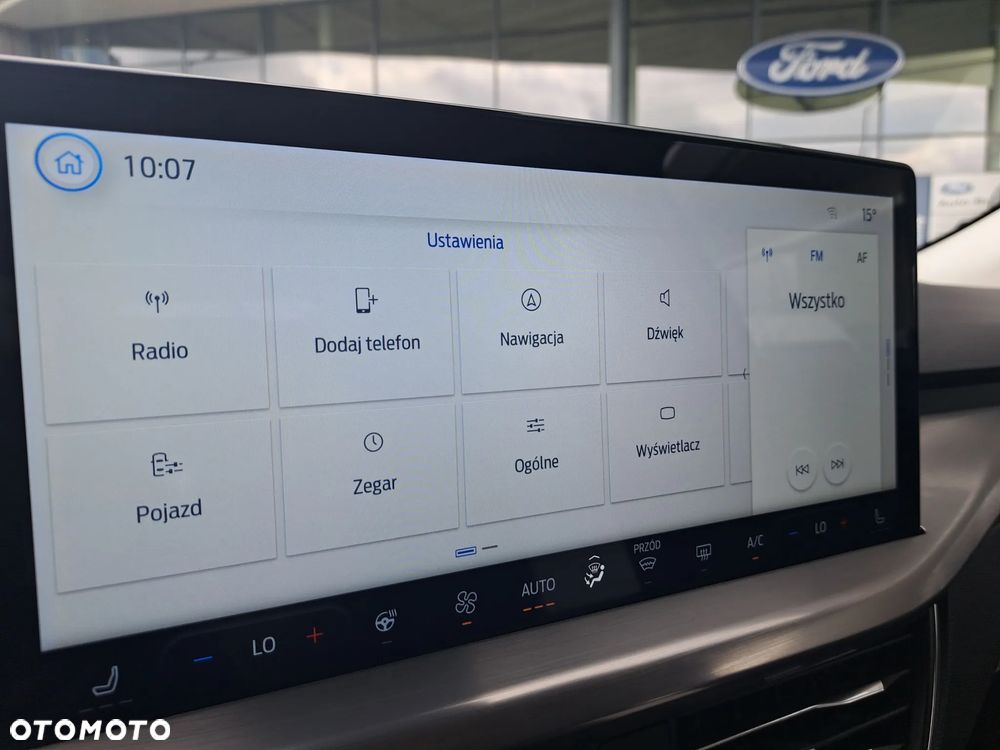 Ford Focus 1.0 EcoBoost Titanium X - 26