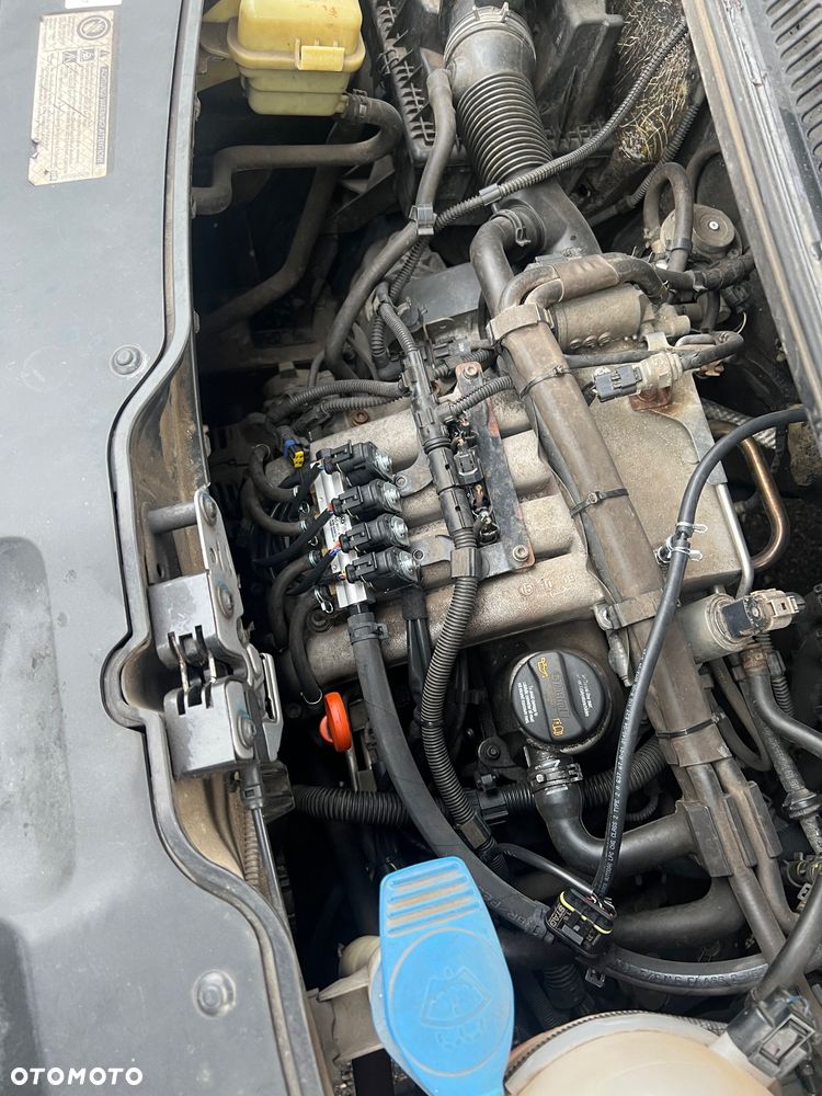 Volkswagen Transporter T5.1 benzyna + Gaz LPG - 13