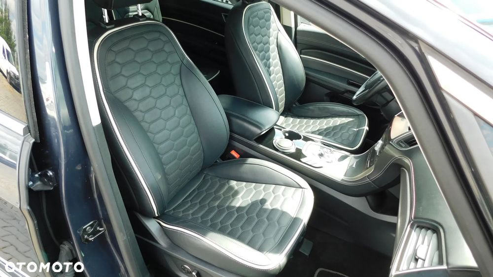 Ford S-Max 2.0 EcoBlue Titanium - 31