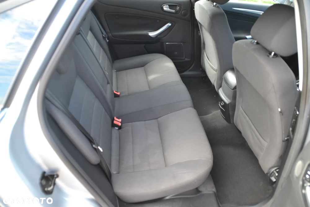 Ford Mondeo 2.0 Viva Titanium - 25