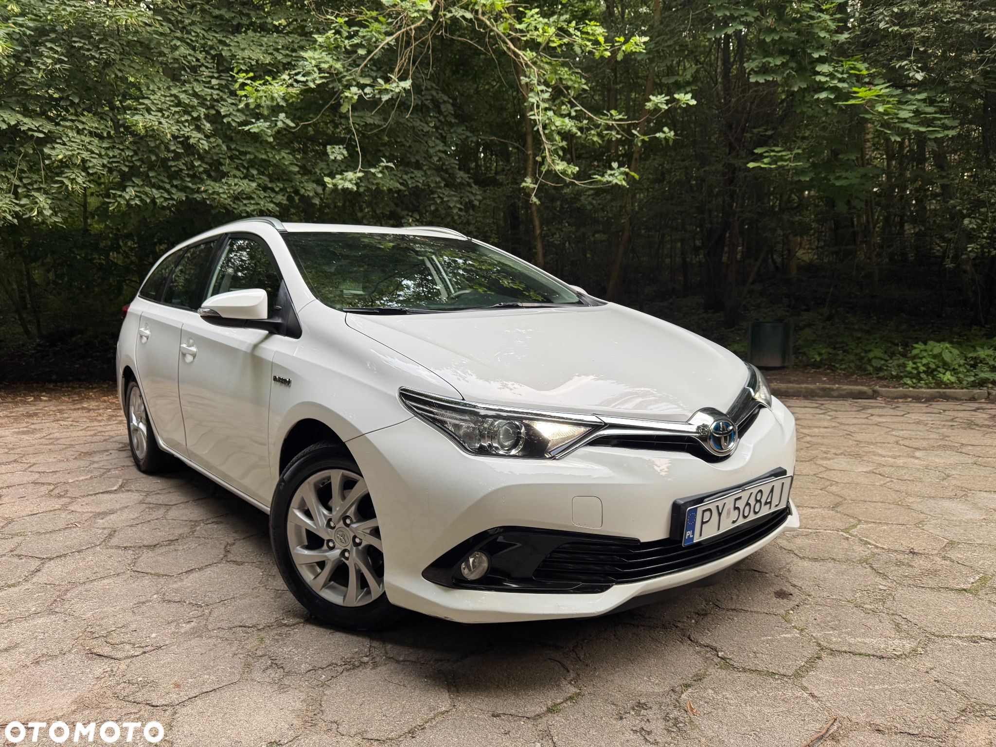 Toyota Auris - 1
