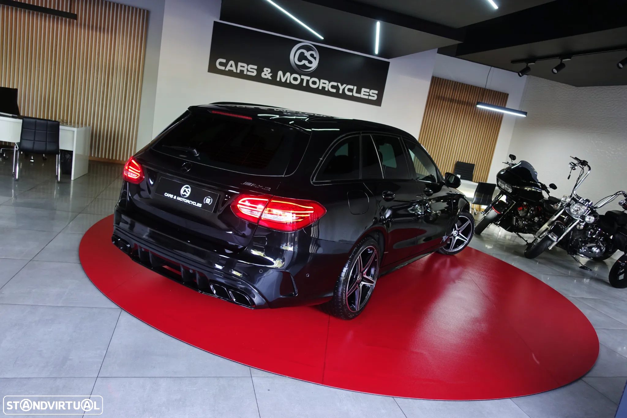 Mercedes-Benz C 300 h AMG Line - 22