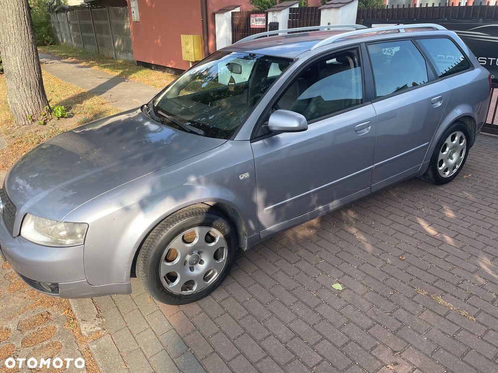 Audi A4 Avant - 1