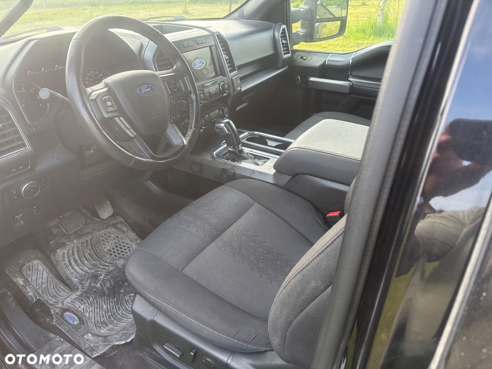 Ford F150 - 6