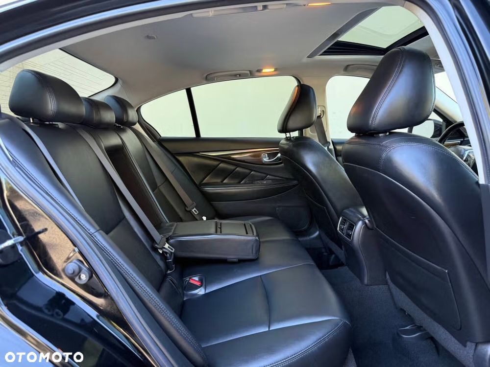 Infiniti Q50 - 22