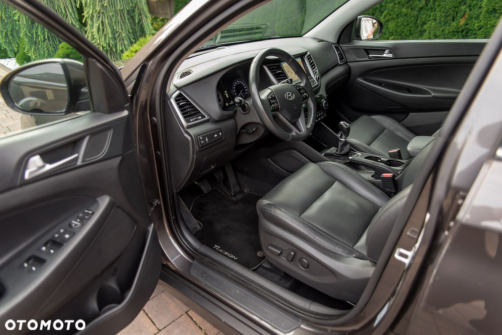 Hyundai Tucson 1.6 GDi 2WD Pure - 26