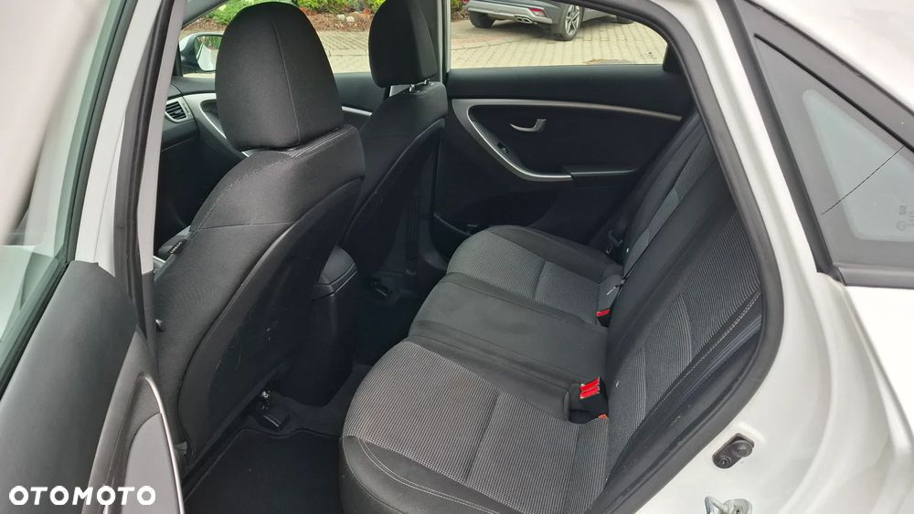 Hyundai i30 1.4 Passion Plus - 11