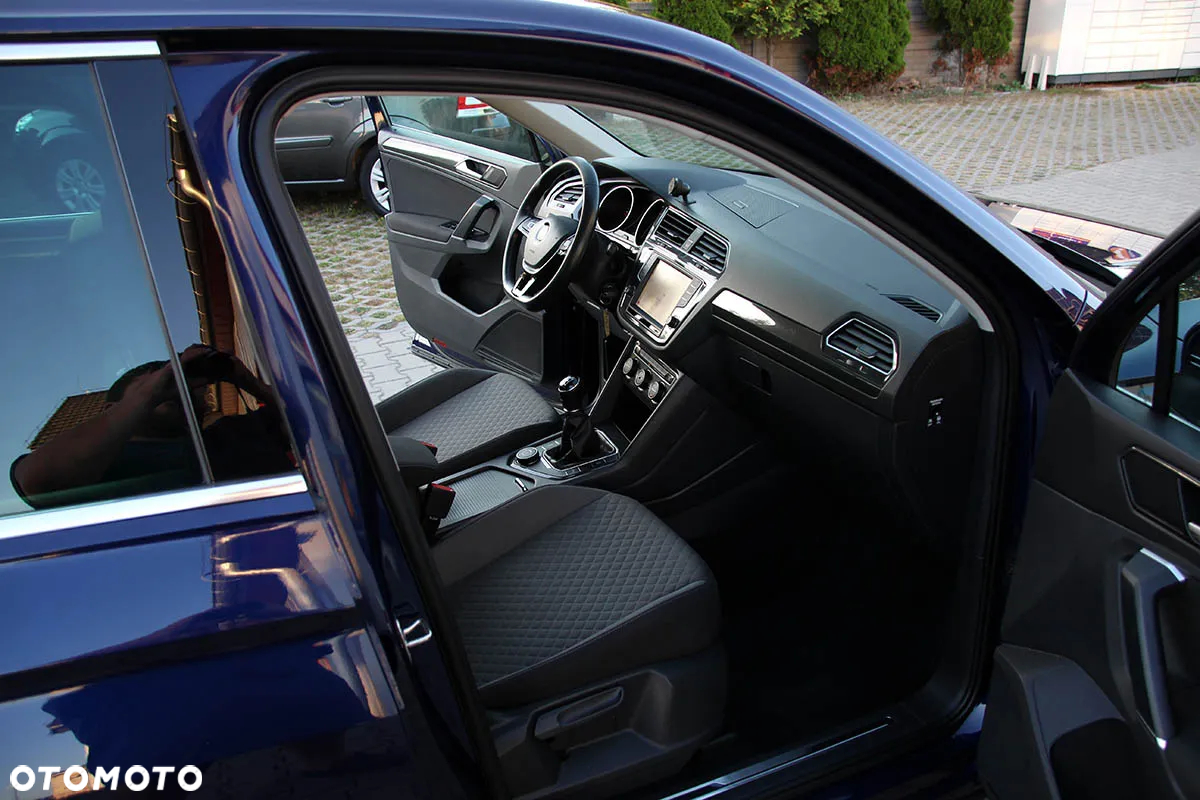 Volkswagen Tiguan ver-2-0-tdi-scr-4motion-bluemotion-tech-comfortline - 20