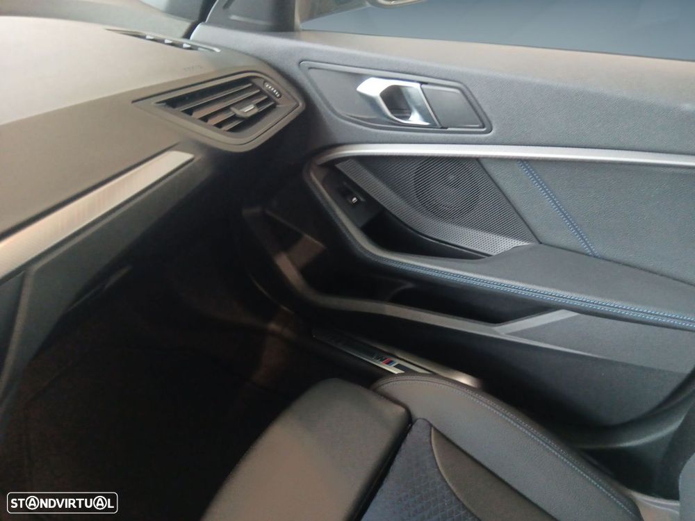BMW 116 d Pack Desportivo M Auto - 15