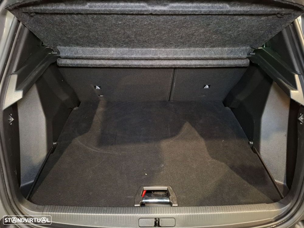 Peugeot e-2008 50 kWh Allure - 24