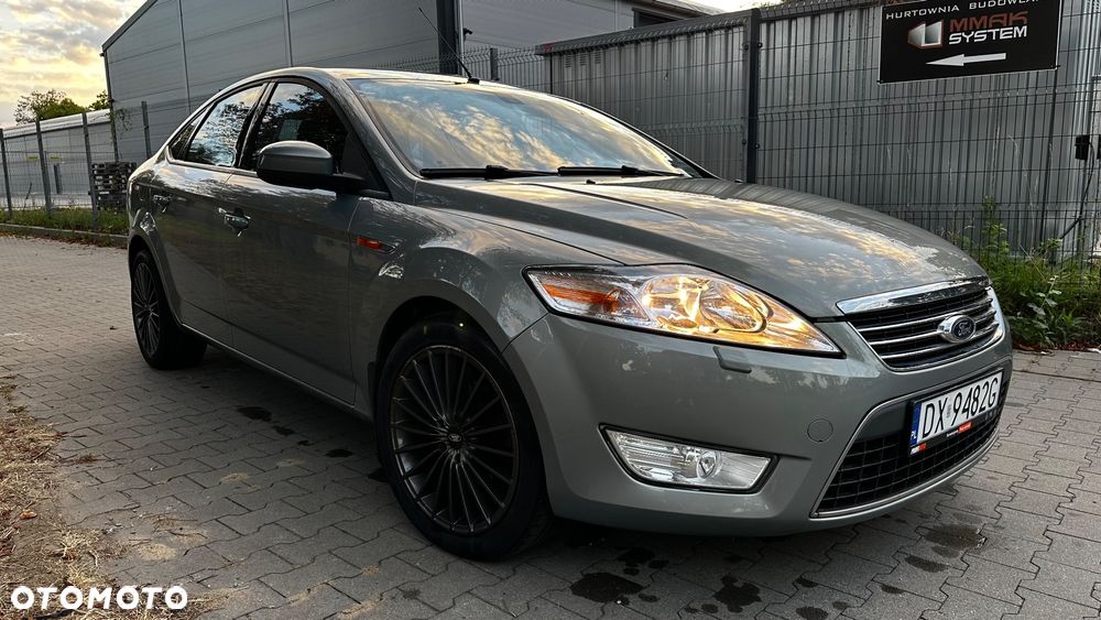 Ford Mondeo 2.5 Titanium - 2