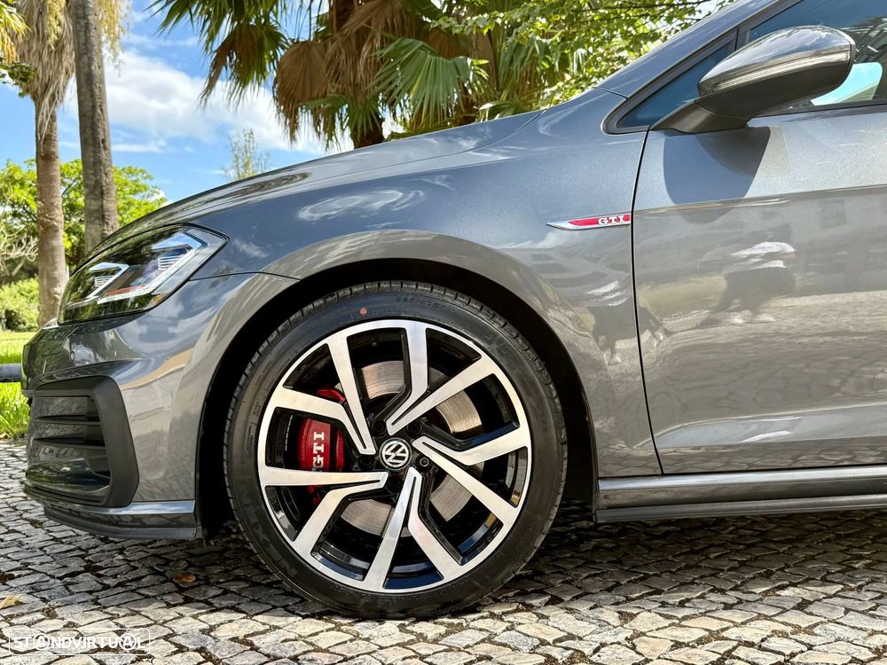 VW Golf GTI 2.0 TSI OPF DSG Performance - 32