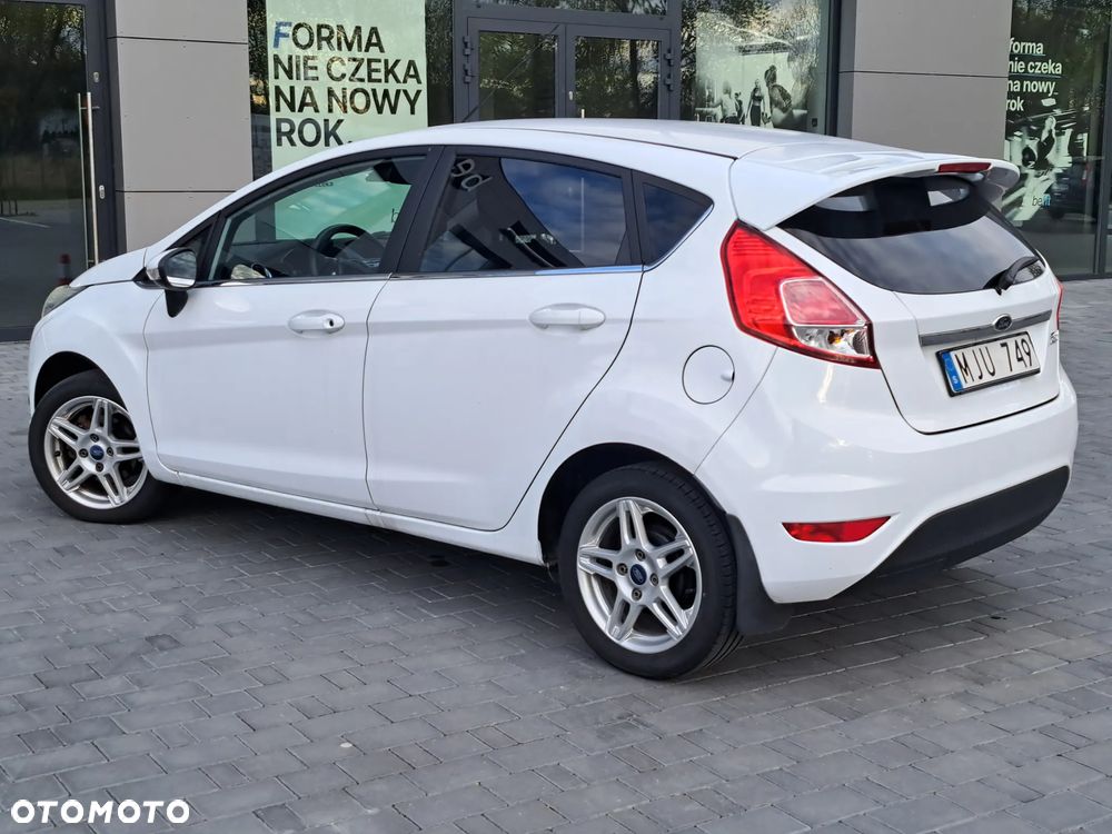 Ford Fiesta - 10