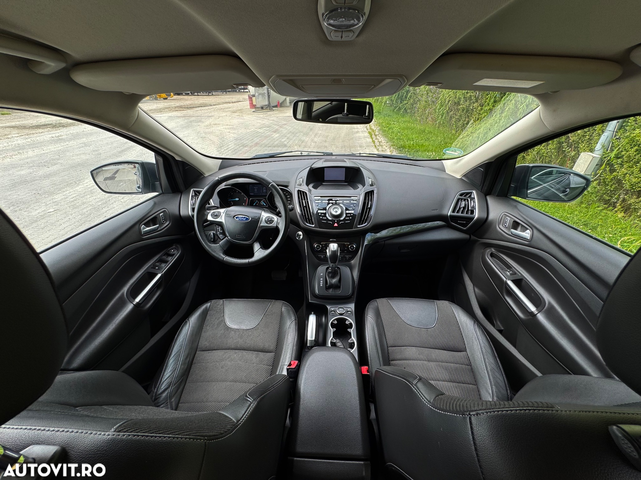 Ford Kuga 2.0 TDCi 4x4 Aut. Titanium - 12